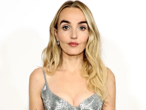 Chloe Fineman Boyfriend