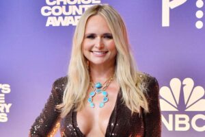 Miranda Lambert Sister