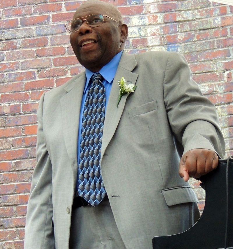 Portrait of Oliver Jones