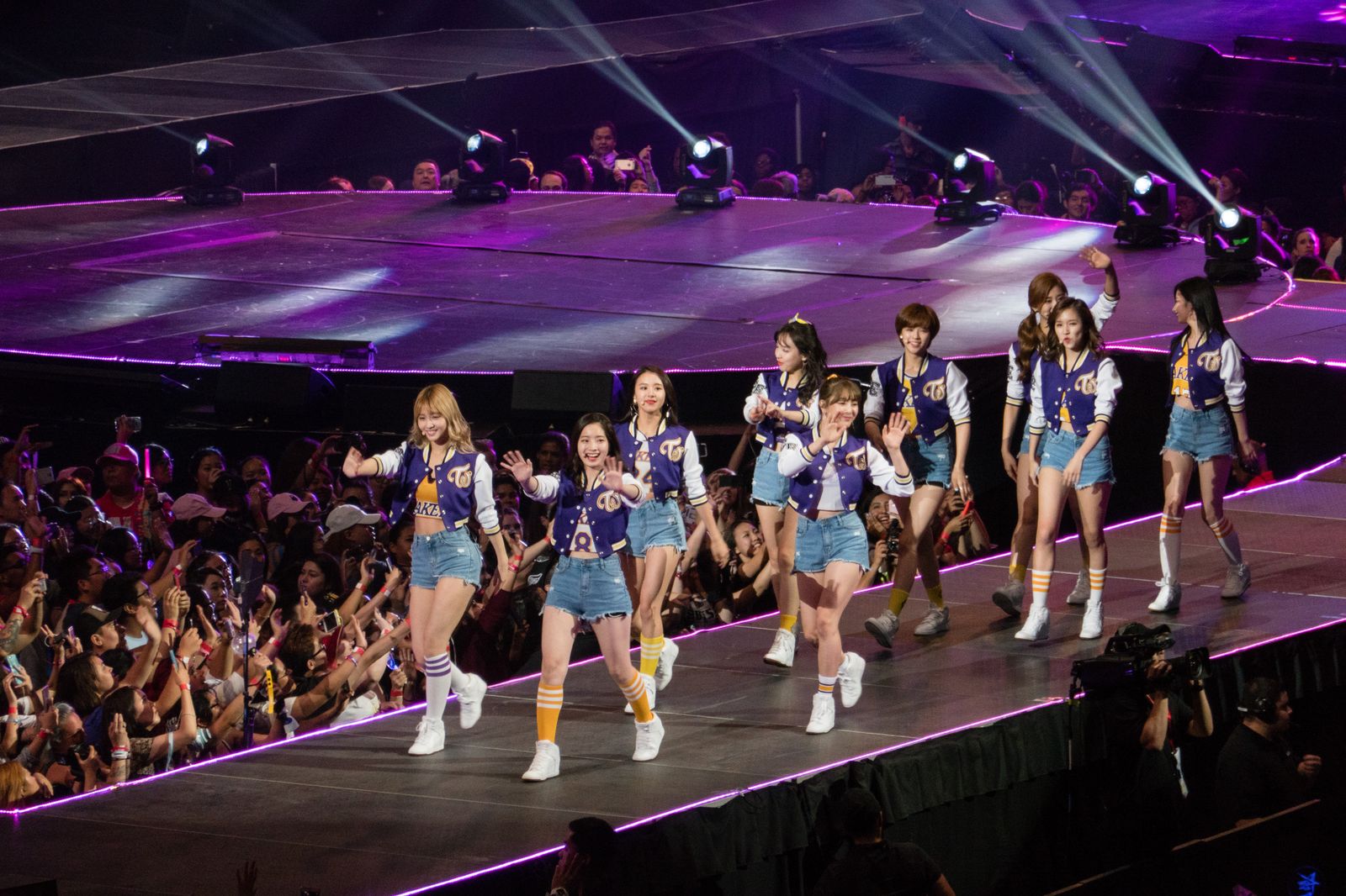 TWICE performing at KCON 2016 in Los Angeles, a group formed through the SIXTEEN survival show