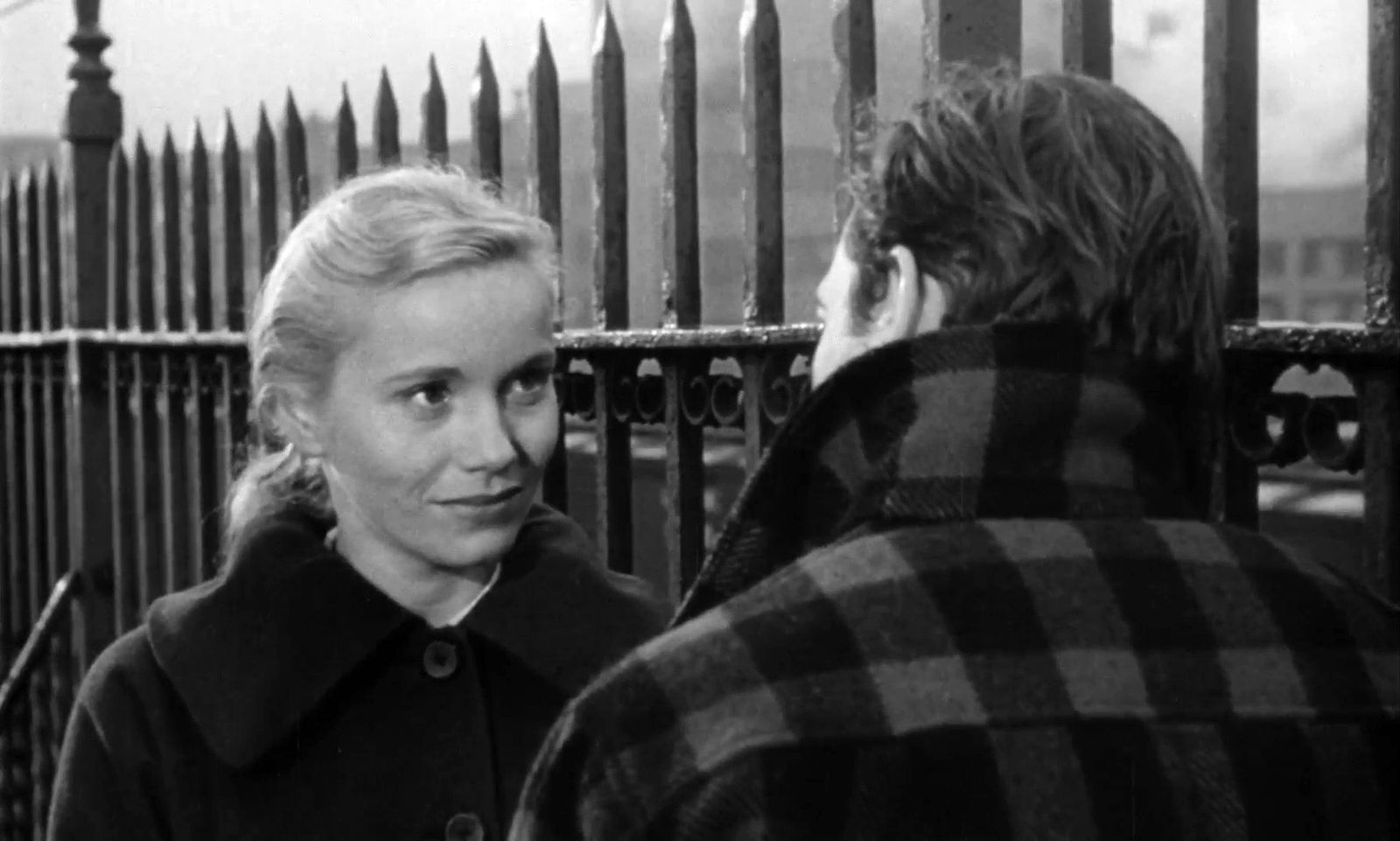 Eva Marie Saint as Edie Doyle opposite Marlon Brando in On the Waterfront (1954)
