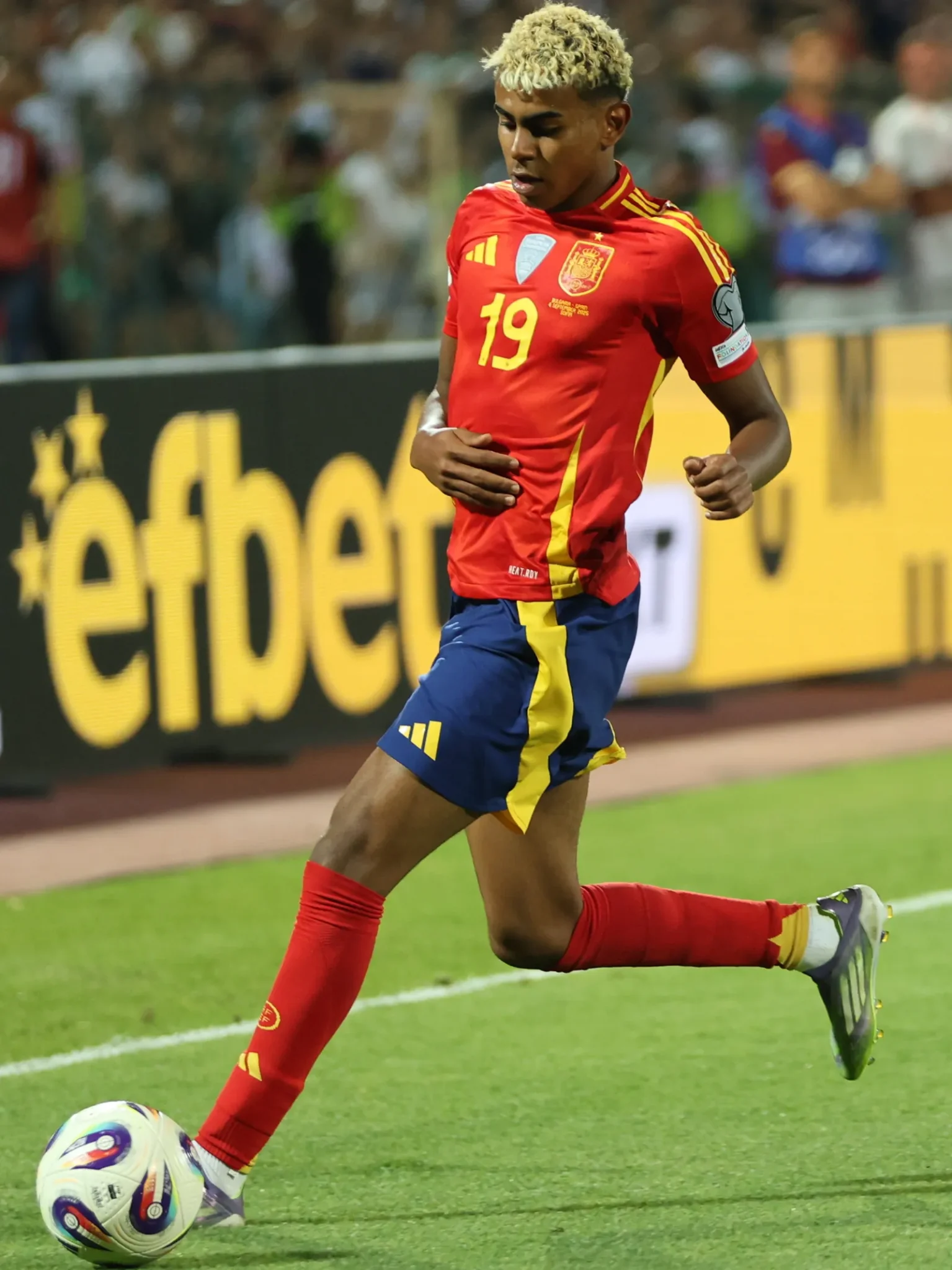 Lamine Yamal in action for Spain at the 2026 FIFA World Cup